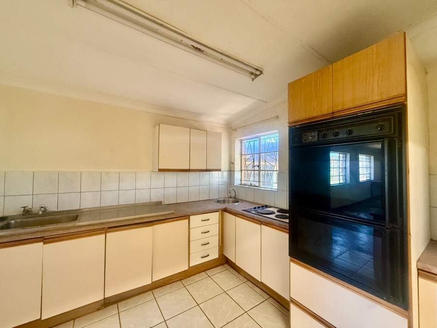 To Let 3 Bedroom Property for Rent in Zandfontein A H North West